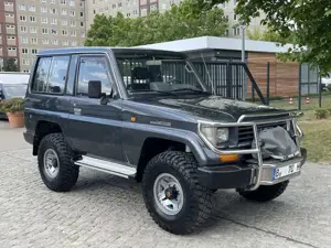 Toyota Land Cruiser KJ 70 VX 3.0Turbo D Special 33-Zoll Bild 1