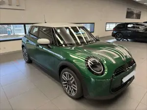 MINI Cooper S - image 2