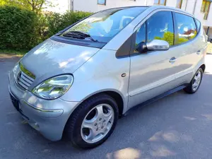 Mercedes-Benz A 160 L Avantgarde AUTOMATIK 76.000km TÜV ahk Bild 2