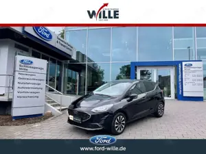 Ford Fiesta Titanium Adaptive-LED Sicherheits-/Winter-Paket