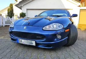 Jaguar XK8