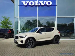 Volvo XC40 B4 Geartronic Ultra Dark