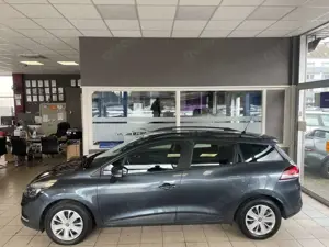 Renault Clio IV Grandtour Limited Navi Allwetterreifen