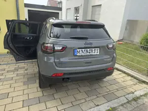 Jeep Compass Bild 2