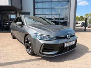 Volkswagen Passat Variant 2.0 TDI R-line ACC LED
