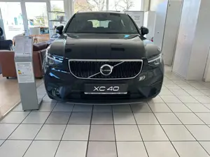 Volvo XC40 T2 Core 2WD  NAVI Autom. Kamera