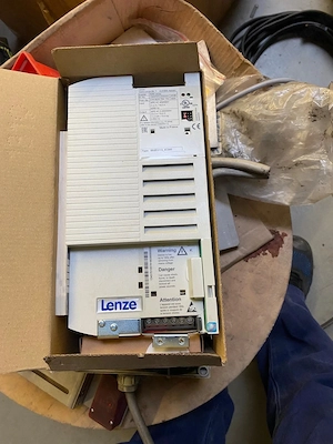 lenze 8200 vector E82EV113K4C040
