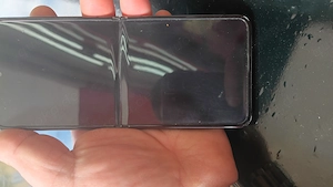 samsung z flip 4 (defekt), Nur Abholung keine Versand , Muss heute weg  Bild 4