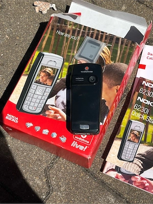 Handy klassiker: Nokia 6230i OVP + Zubehör + unbenutzte Kopfhörer