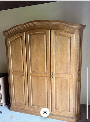 Kleiderschrank in Echtholz Bild 4