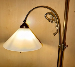 Wertige Stehleuchte höhenverstellb. Bogenlampe altmessing Stehlampe Tischleuchte Bild 4