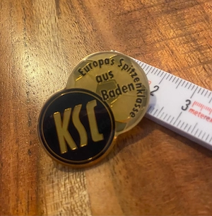 PIN KSC Karlsruher Sport Club Karlsruhe Fussball Anstecknadel Bild 4