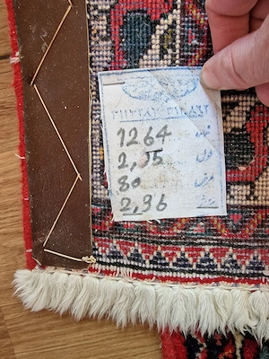 Stil: Bachtiar-Läufer, handgeknüpft  Maße: ca. 80 cm x 295  Zustand: Sehr gut erhalten. Die Fransen 