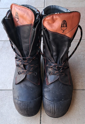 Schnittschutzschuhe