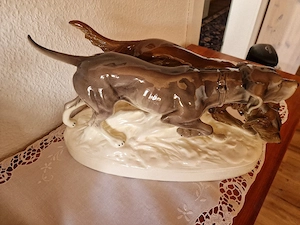 Porzellanfigur Jagdhunde