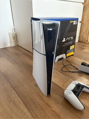 PlayStation 5 Slim 