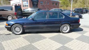 BMW 728 i A E38 WGA über 21T€ liegt vor Leder SHD Bild 2