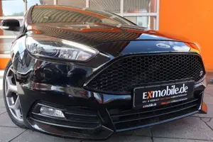 Ford Focus FOCUS TURNIER ST*NAVI SYNC3* LEDER* XENON* SHZ.*