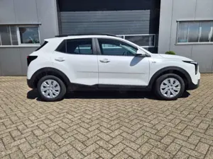 Kia Stonic 1.0 T-GDI MHEV 115PS Automatik NEUES MODELL Sitzhe Bild 5