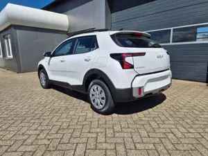 Kia Stonic 1.0 T-GDI MHEV 115PS Automatik NEUES MODELL Sitzhe Bild 2