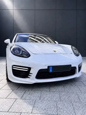 Porsche Panamera Turbo S Executive PDK [Approved Scheckheft]