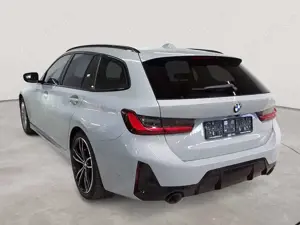 BMW 330 330d Touring xDrive Aut. M Sport KAM LED Bild 2