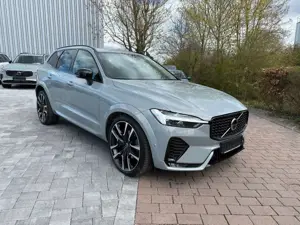 Volvo XC60 B4 AWD ULTIMATE DARK+STANDHZG+AHK+22"+LEDER