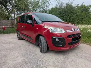 Citroen C3 Picasso VTi 95 Tendance mit Sommer- und Winterreifen