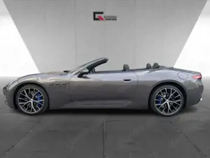 Maserati GranCabrio 490 PS - Grigio Maratea - Fuoriserie Bild 2