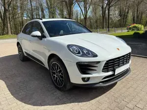 Porsche Macan 2.0T . Panorama Dach. Luftfederung . 20“Alufelgen Bild 2