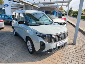 Ford Tourneo Courier Titanium