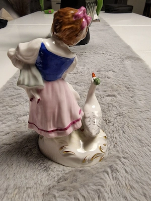 Porzellanfigur Bild 2