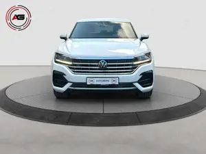 Volkswagen Touareg R-Line 3.0 TFSI 4M ACC LED CARPLAY KAMER Bild 2