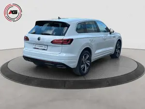 Volkswagen Touareg R-Line 3.0 TFSI 4M ACC LED CARPLAY KAMER Bild 5