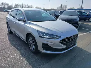 Ford Focus Turnier 1.5TDCI Titanium X AUTOMATIK*LED* Bild 4