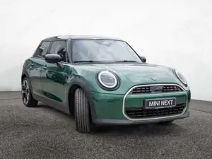 MINI Cooper S Favoured Trim PDC SHZ NAVI HUD LED Bild 2