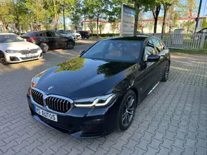 BMW 520 d M-Sport*Glasdach*Harman*Kamera*AHK*4 Zonen
