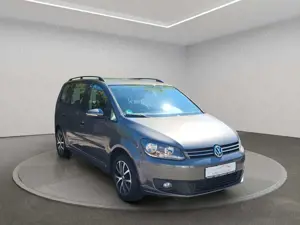 Volkswagen Touran Trendline BMT Bild 2