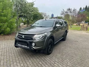 Mitsubishi L200 Diamant Edition Doppelkabine 4WD