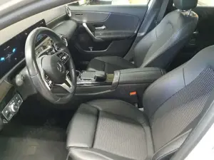 Mercedes-Benz A 200 A 200 d 8G-Advanced+ Progressive AHK DIS Bild 3