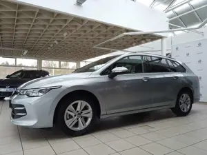Volkswagen Golf VIII Variant 2.0 TDI DSG Life NAVI/RüKamera