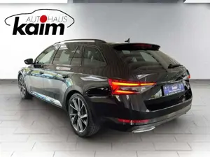 Skoda Superb Combi 2.0 TDI Sportline MATRIX + AHK + PANO Bild 3
