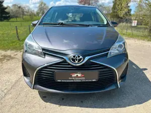 Toyota Yaris Comfort*AC*Navi*Kam*USB*Touch*Allwetter*