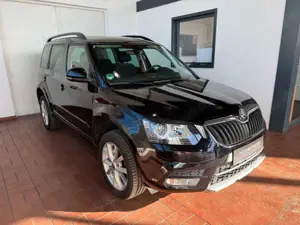 Skoda Yeti 2.0 TDI Drive 4x4/1.Hand/BiXenon/AHK/TÜVNeu