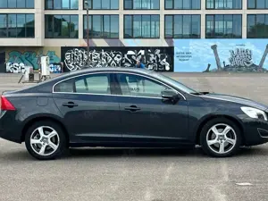 Volvo S60 Bild 2