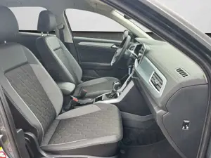 Volkswagen T-Roc 2.0 TDI DSG Goal AHV RFK LED NAV Bild 5
