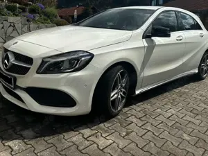 Mercedes-Benz A 200 A 200 7G-DCT AMG Line