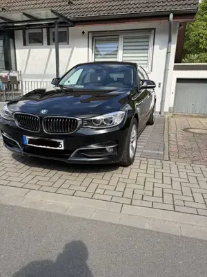 BMW 320 320d xDrive GT Luxury Line