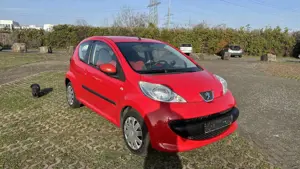 Peugeot 107 gut Ausgestattet