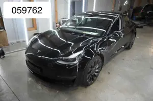 Tesla Model 3 Dual AWD Performance 20 Zoll Autopilot 3